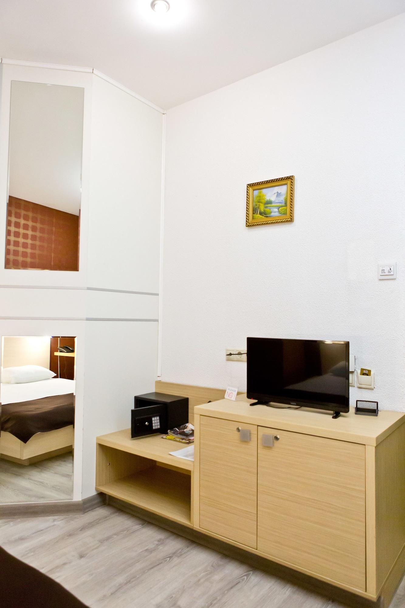 Hotel Olsi Chisinau Bagian luar foto