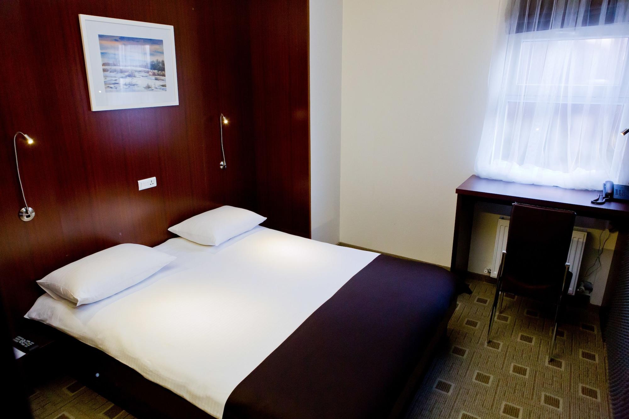 Hotel Olsi Chisinau Bagian luar foto