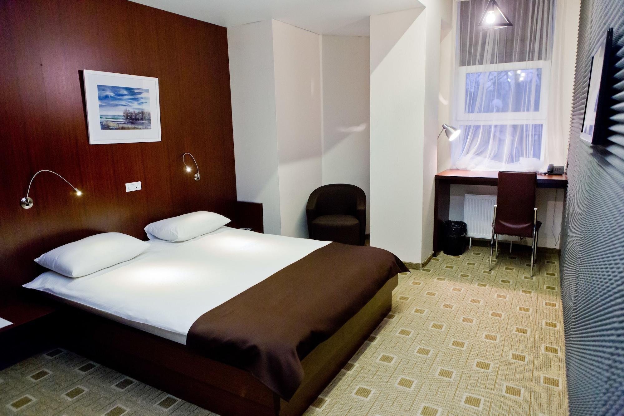 Hotel Olsi Chisinau Bagian luar foto