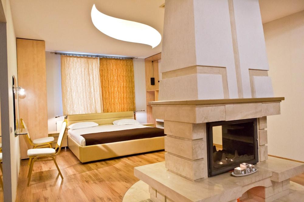 Hotel Olsi Chisinau Bagian luar foto